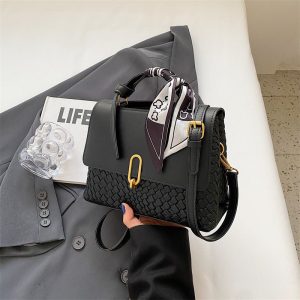 French Niche Square Commuting Shoulder Bag